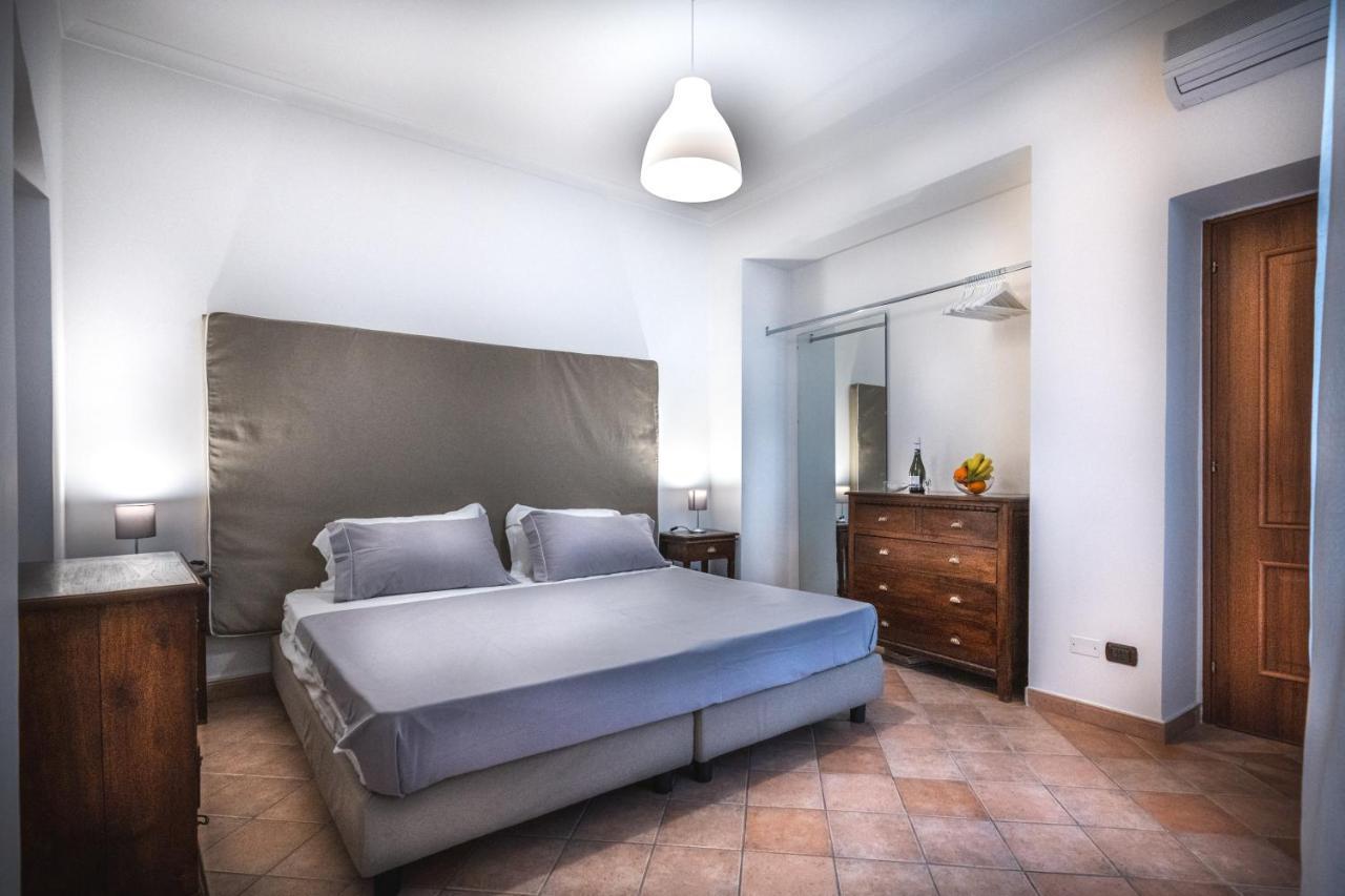 Apartment Giuliani Sorrento Exteriör bild