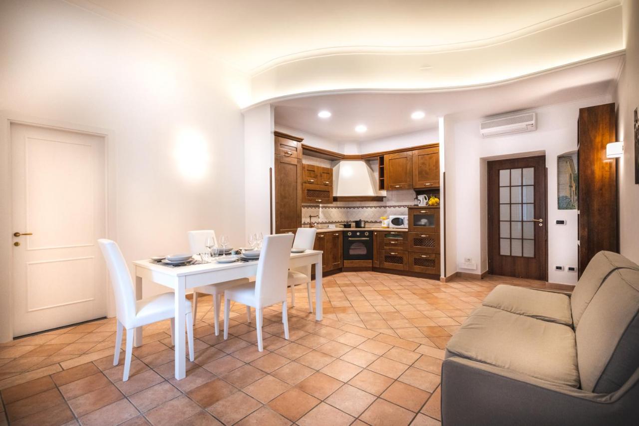 Apartment Giuliani Sorrento Exteriör bild