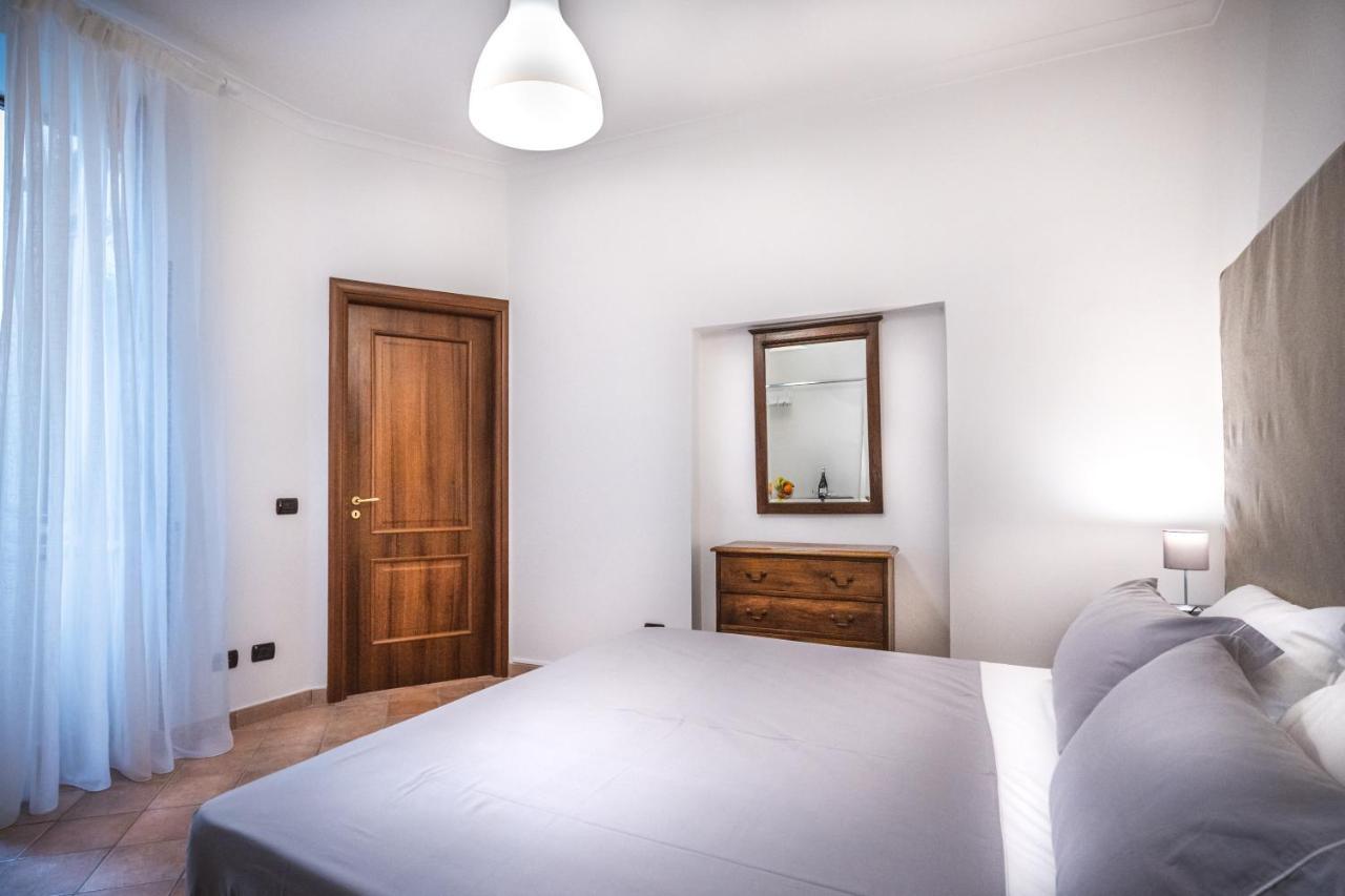 Apartment Giuliani Sorrento Exteriör bild