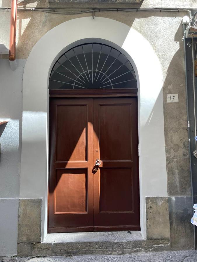 Apartment Giuliani Sorrento Exteriör bild